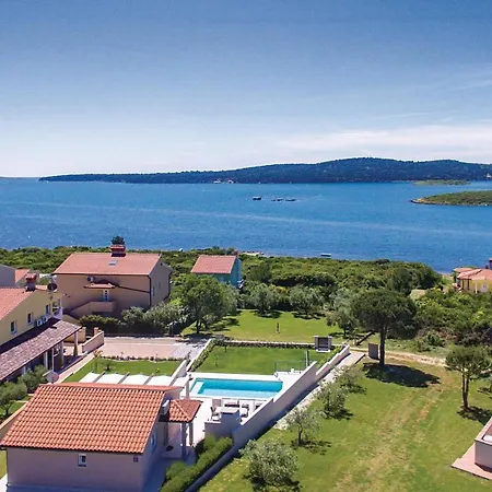 Two-bedroom In Holiday home *