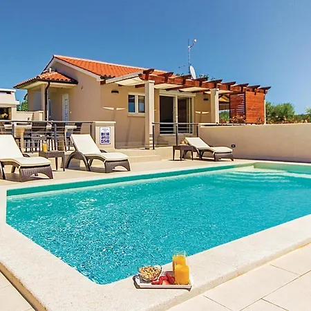 Two-bedroom In Holiday home *