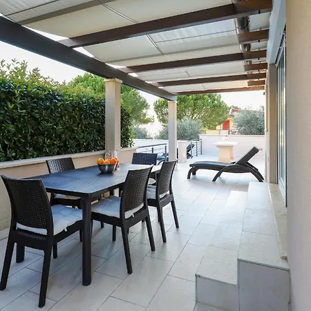 Two-bedroom In Nyaraló *